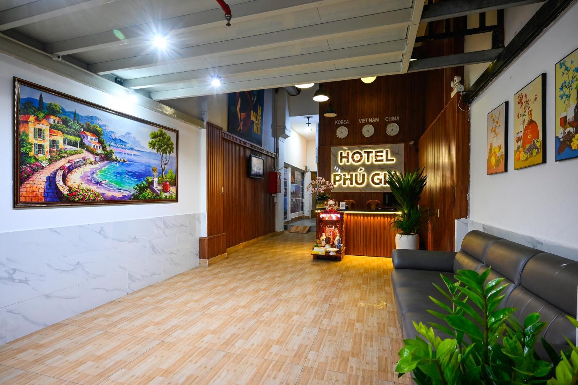 Phu Gia Hotel 193 Nguyen Thai Hoc Ho Şi Min Exterior foto